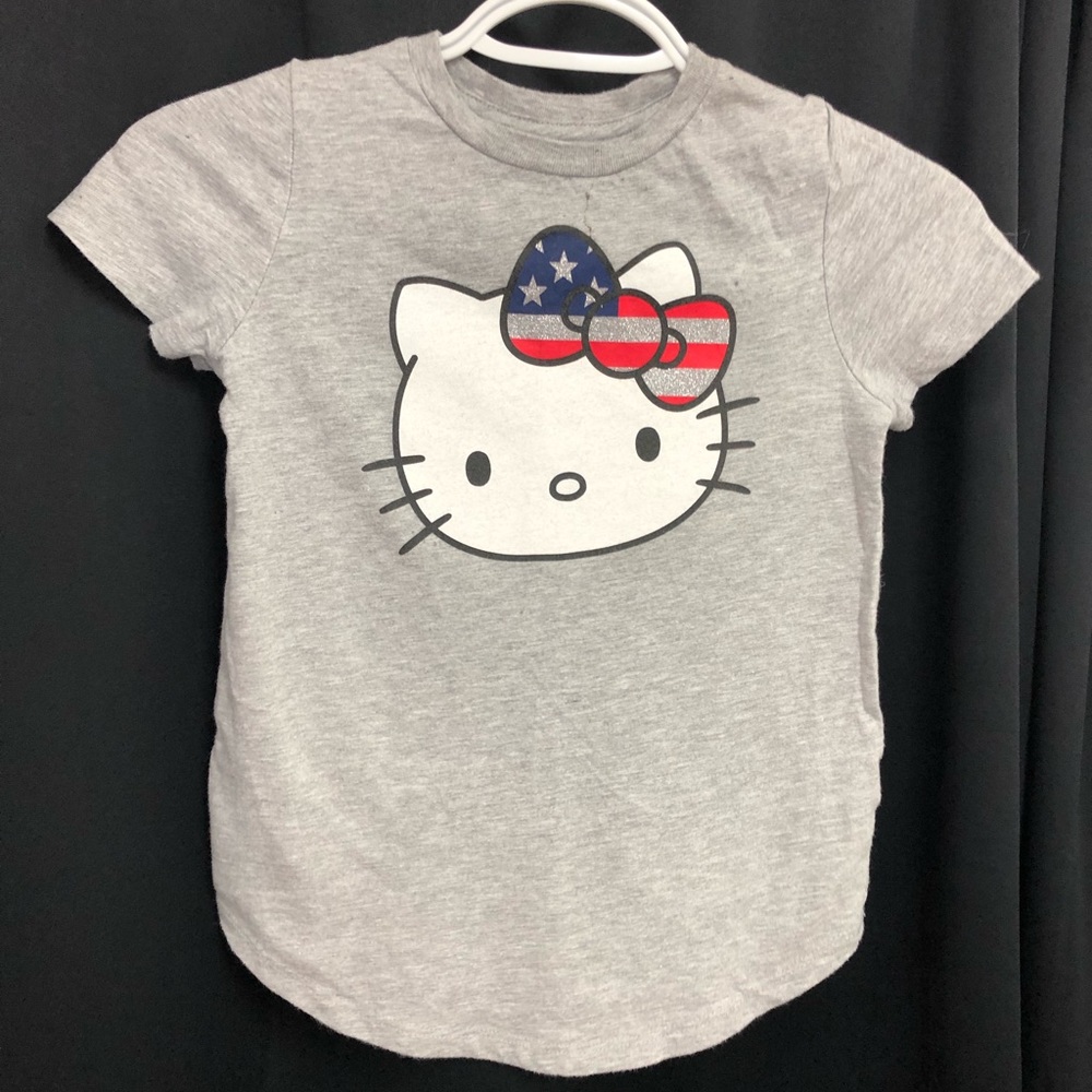 Girl’s Hello 👋🏾 Kitty 🐱 T-Shirt 👚